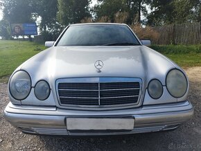 Mercedes-Benz E 230 i manuál - 4