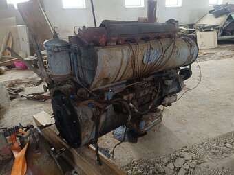 Motor Praga v3s - 4