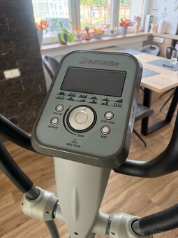 Elipticky trenazer - 4