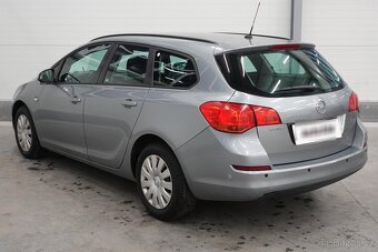 Opel Astra 1.6i ,  85 kW benzín, 2012 - 4