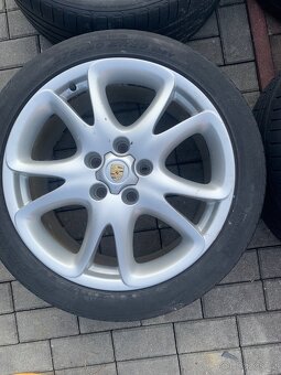 Porsche Cayenne kola R20 chvátá - 4