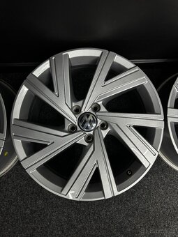 Alu VW 5x112 18” BERGAMO - 4