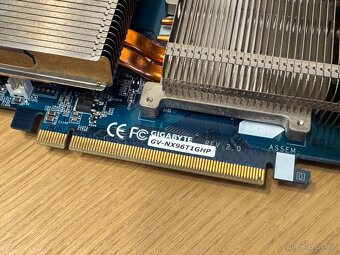 Gigabyte GeForce 9600 GT Silent Cell 1GB GDDR3 - 4