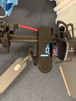 Xiaomi 5 Pro Electrick Scooter - 4