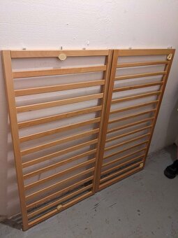 Dětská dřevěná postýlka s matrací - 4