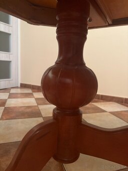 Jídelní stůl -masiv - 4