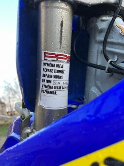 Yamaha YZ125 - 4