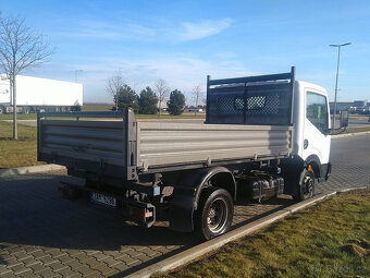 Nissan NT400 35.13/1 třístranný sklápěč - 4