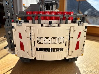 LEGO 42100 Bagr Liebherr R 9800 - 4