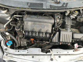 Honda Jazz 1,3i 2006 57kW L12A - díly z vozu - 4