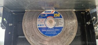 Diamantová stolní řezačka (pila) FERM TCM 1011 - 4