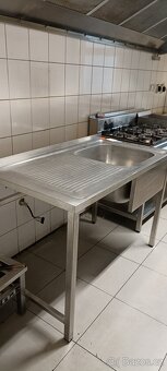 Nerezový pult 130 cm + dřez vpravo (130x70x92 (šxhxv) - 4