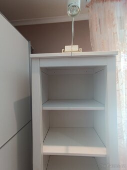 Prodám Knihovnu Ikea Hemnes - 4