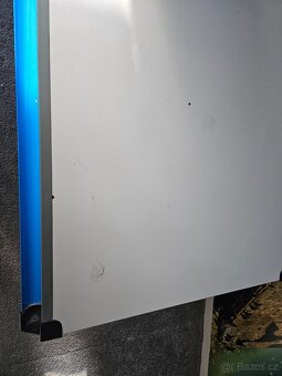 Prodám nastavitelný stůl - 4