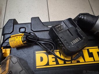 DeWalt Aku příklep šroubovák dcd 996 + 5,0 Ah + nab - 4