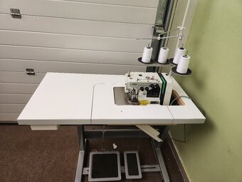 šicí stroje Zoje - overlock a interlock - 4