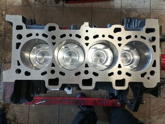 Spodek motoru 2.3 Dci M9R - 4