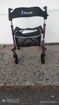 Prodám skoro nové čtyřkolové chodítko. - 4