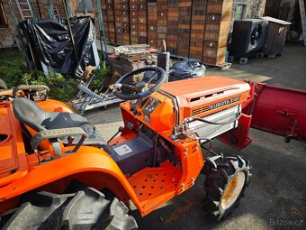 Malotraktor Kubota B1600 - 4