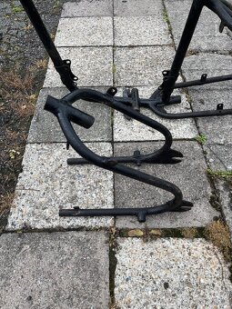 Rám motocyklu CZ 125 T B - dobová úprava - 4