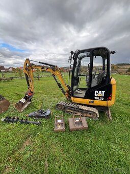 Prodám pásový minibagr Cat 301.7D - 4