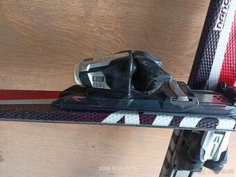 Prodám Atomic carvingu 141cm - 4