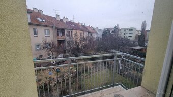 Pronájem být 2+1 / prostor volný ihned - 4