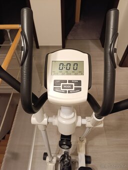 Eliptický trenažér - 4