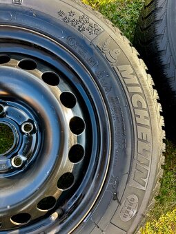Plecháče z Golfa roztec 5x112 + R15 Michelin Alpin - 4