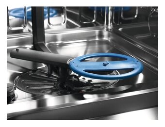 Nová myčka nádobí Elektrolux EES48200L - 4