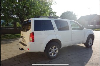 Nissan pathfinder 2.5 126kw - 4
