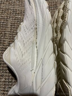 8x Dámské běžecké sportovní boty Hoka - 4