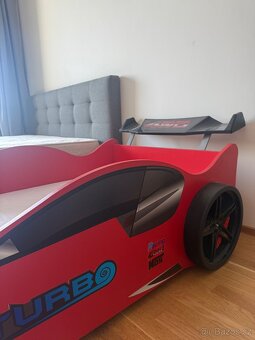 Prodáme dětskou postel ve tvaru auta - 4