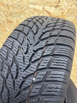 Zimní pneu 205/60R16 vzorek 95% - 4
