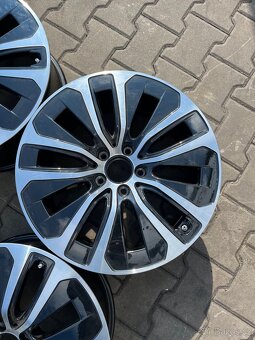 Alu Mercedes GLC 5x112 r18 8J et 32,5 - 4