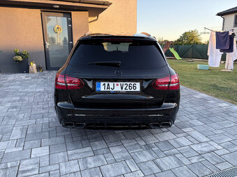 Mercedes-Benz Třídy C, C63S AMG 375kW Panorama DPH - 4