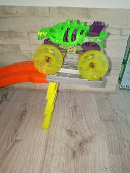 Hotwheels Monstertruck dráha - 4