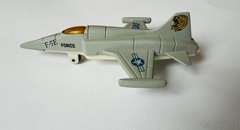 letoun F-5E Tiger II - 4