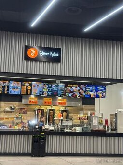 Práce v OC Futurum v restauraci foodcourt salaterie - 4