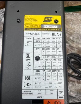 Svářečka Invertor Profi 200A - 4