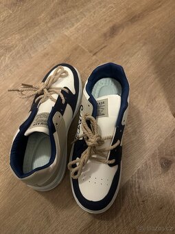 Prodám tenisky, velikost 39, úplně nové. - 4