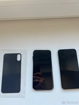 IPhone X a mnoho dílu - 4