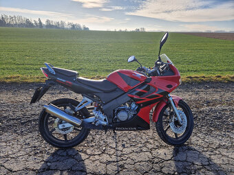 Honda CBR 125R - 4