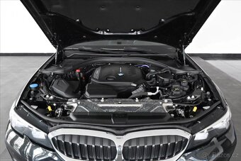 BMW Řada 3 2,0 320d 140 kW AT8 - 4
