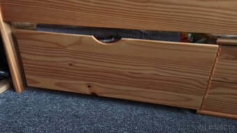 Prodám rám postele s úložnými prostory a roštem - 4