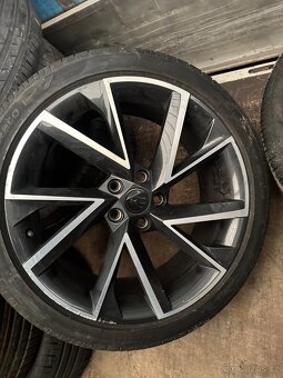 Alu kola originál Škoda Superb 3 - 4