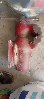 Svěrák York 150 - 4