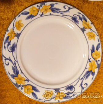 Nabízím Karlovarský porcelán Thun - žluté květy 4 ks - 4
