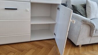 Komoda ATTAC - bílý lesk - 4