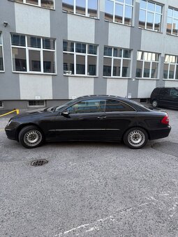 Mercedes-Benz CLK 320i 3.2 V6 - 4